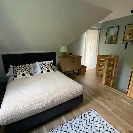 Zacisze- Klimatyczny Z Kominkiem Semesterbostad