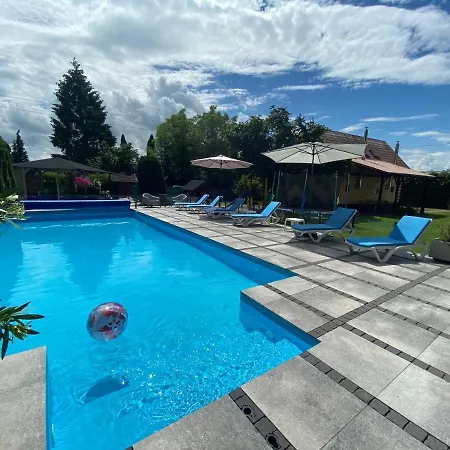 Zacisze- Klimatyczny Z Kominkiem Prázdninový dům *