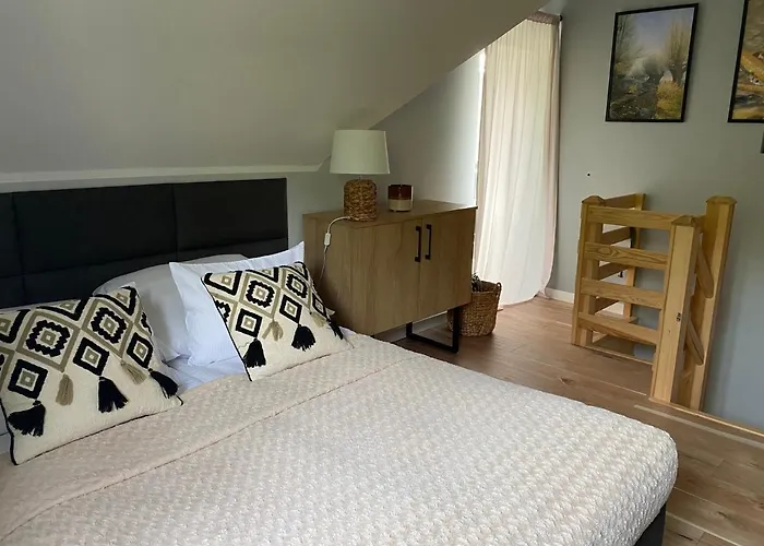 Zacisze- Klimatyczny Z Kominkiem 別荘