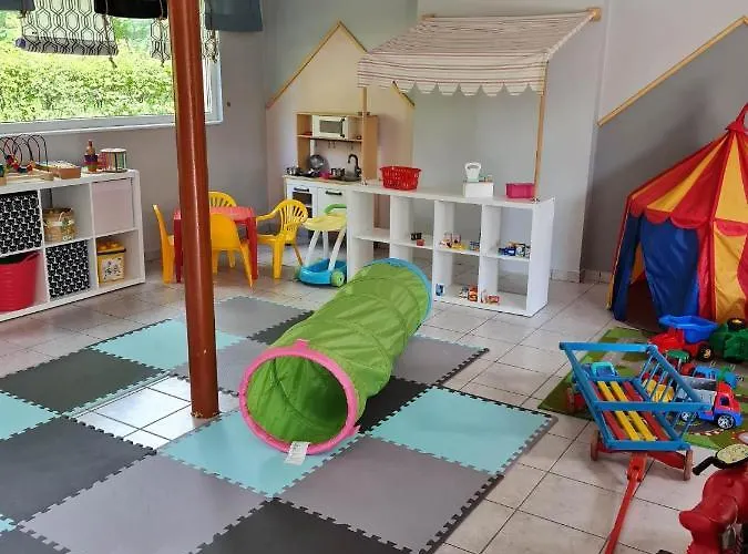 Zacisze- Klimatyczny Z Kominkiem 別荘 ステグナ